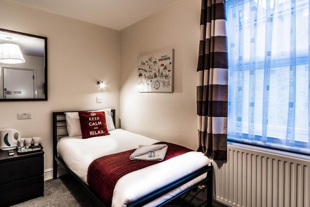 Saba Rooms And Apartments Лондон Екстериор снимка