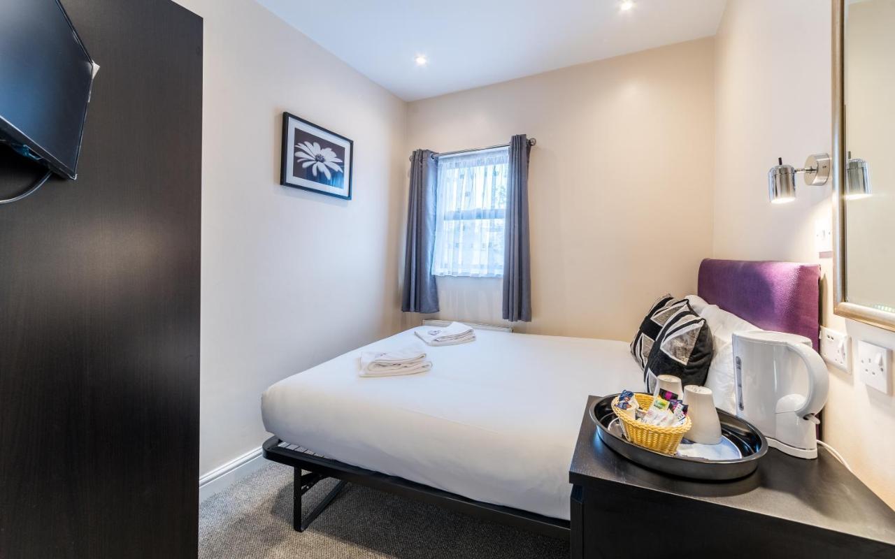 Saba Rooms And Apartments Лондон Екстериор снимка