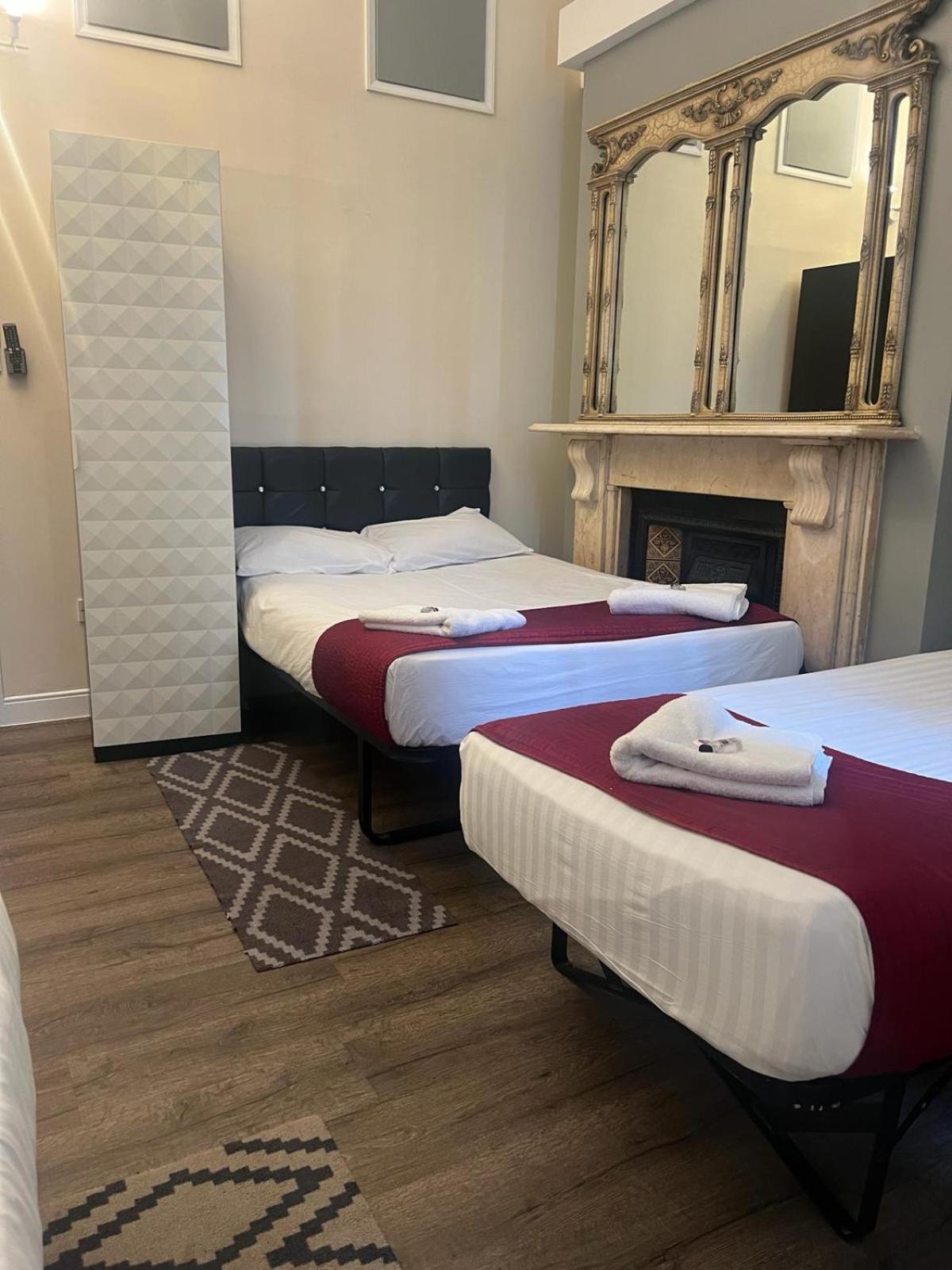 Saba Rooms And Apartments Лондон Екстериор снимка