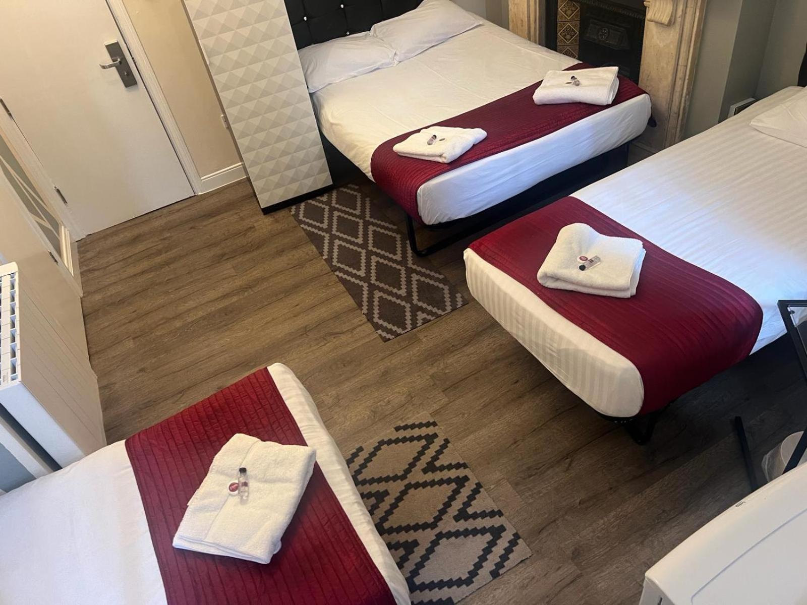 Saba Rooms And Apartments Лондон Екстериор снимка