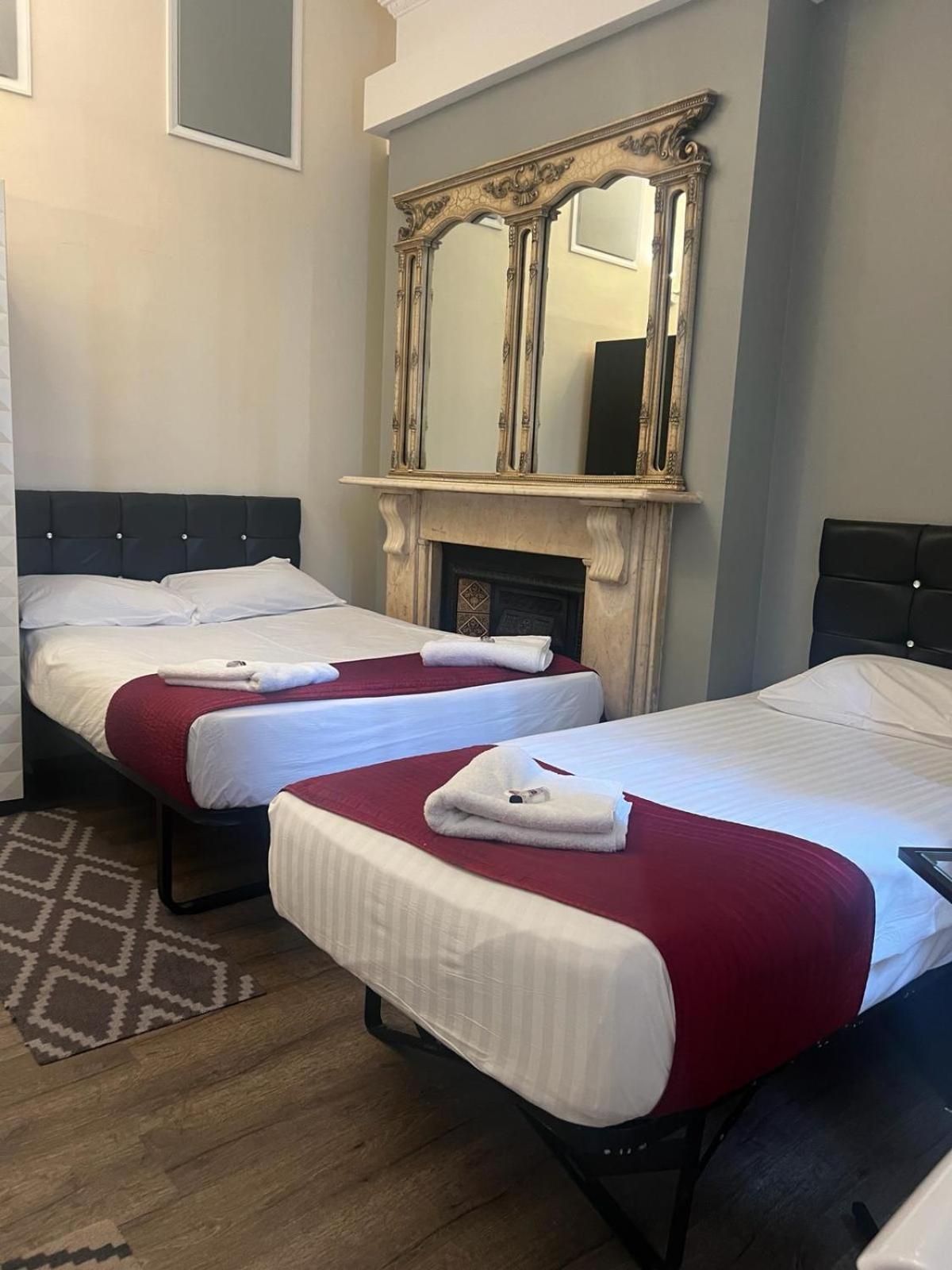 Saba Rooms And Apartments Лондон Екстериор снимка